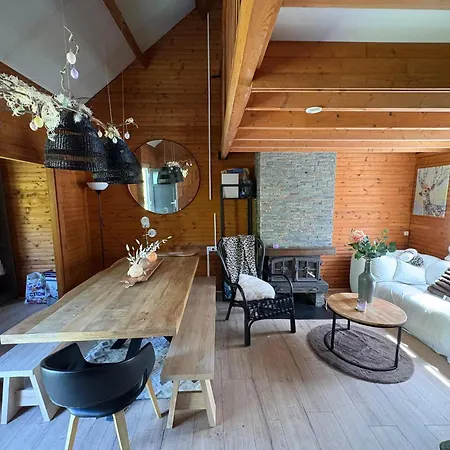 Chalet convivial avec vue sur la rivière - 62 m²